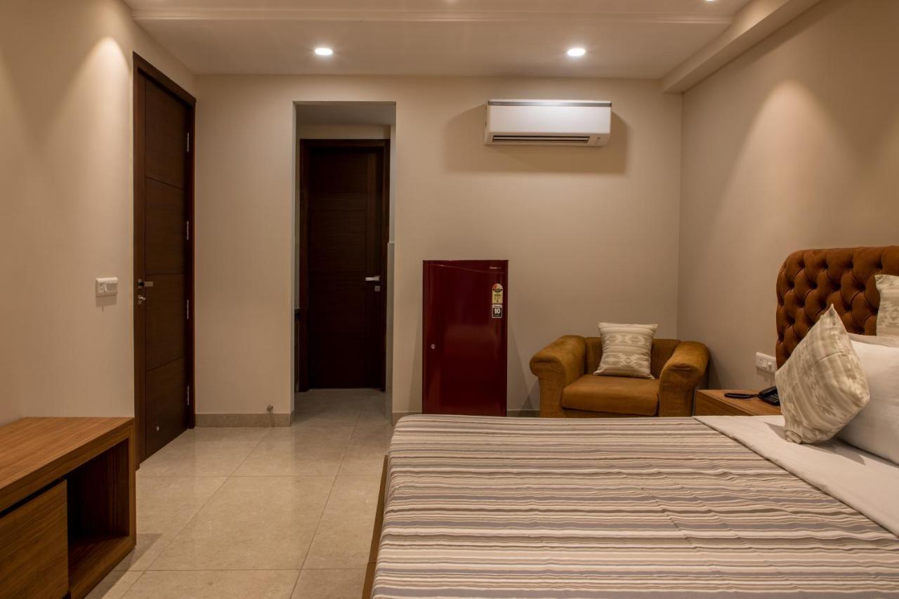 Perch Service Apartment-Mg Road Gurgaon Bagian luar foto