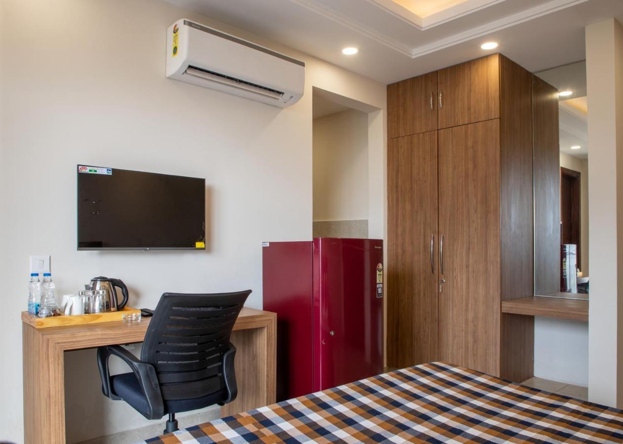 Perch Service Apartment-Mg Road Gurgaon Bagian luar foto